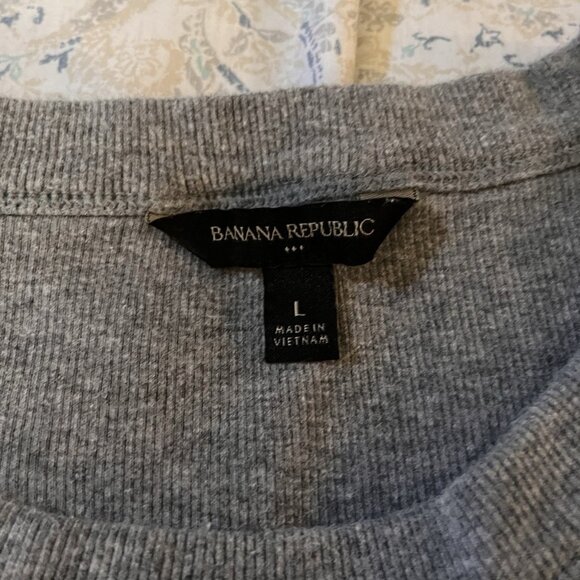 Banana Republic Woman’s L Gray Tank Top business casual - Picture 3 of 3
